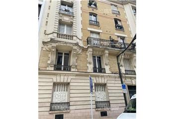 Bureaux à louer - Proche métro M4 Mairie de