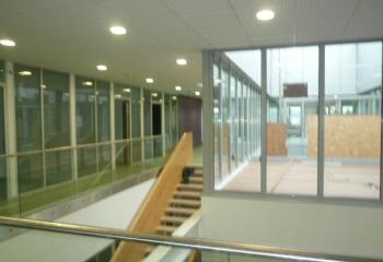 Location bureau - Proche autoroutes et transports en commun  à Mulhouse - 68100