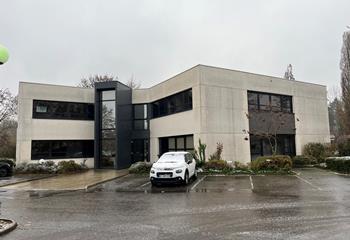 Location bureaux - Proche gare de Dochnach et CORA  à Mulhouse - 68100