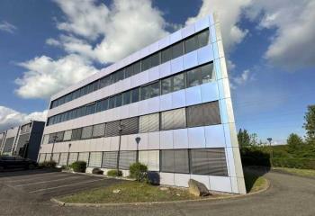 Location de bureaux le long de l'autoroute A4  à Mundolsheim - 67450