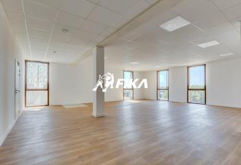 Location bureaux - Proche autoroute A64 et gare  à Muret - 31600