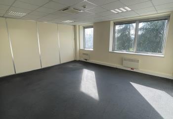Bureaux à louer - zone des Peupliers - A86  à Nanterre - 92000