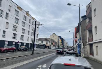Location bureaux à - Route de Vannes - Accès bus