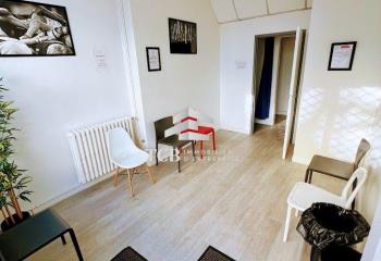 Location bureaux à - Île de - Idéal activité médicale  à Nantes - 44000