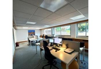Location bureaux 38 boulevard Guist'Hau