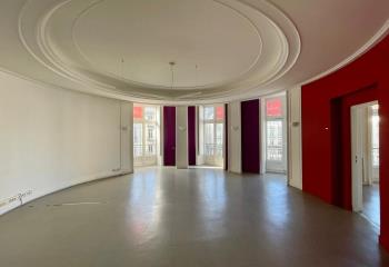 Location bureaux sur la Place Royale  à Nantes - 44000