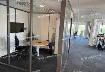 Location bureaux - Face Île de, Busway et Gare SNCF  à Nantes - 44000