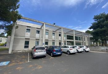 Location bureaux Nord-Est - Proche A11 et bus Moulin de Porterie