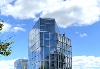 Location bureaux - Proche Gare SNCF et transports en commun  à Nantes - 44000