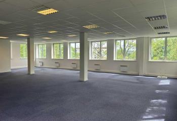 Bureaux à louer à - Parc tertiaire proche accès A4 A86