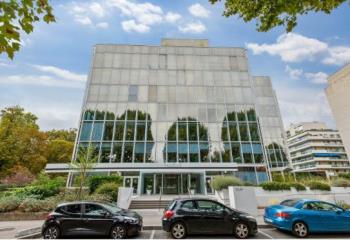 Location bureaux - Proche Paris et La Défense  à Neuilly-sur-Seine - 92200