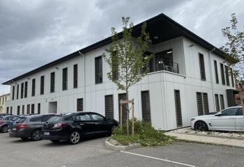Location bureaux - Proche autoroutes A46 et A6  à Neuville-sur-Saône - 69250
