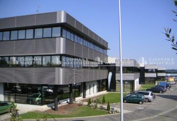 Location bureaux - Proche autoroute A4 et bus ligne 60  à Niederhausbergen - 67207