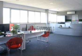 Location bureaux - Proche autoroute