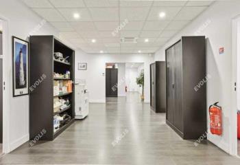 Location bureaux, proche RER E et A, A4 et A86