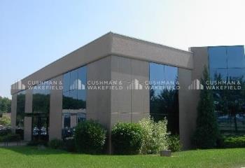 Location bureaux - Proche Strasbourg, bus et autoroute  à Oberhausbergen - 67205