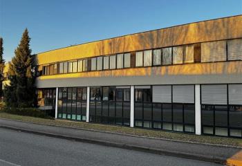 Location bureaux - Proche Strasbourg, autoroute et bus  à Oberhausbergen - 67205