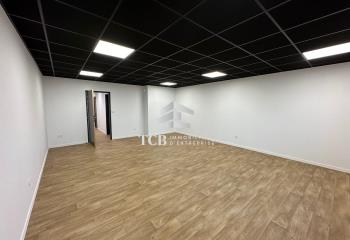 Location bureaux - Pouancé  à Ombrée d'Anjou - 49520