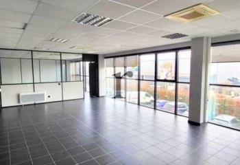 Bureaux à louer proche de l'autoroute Valenciennes -  à Orchies - 59310