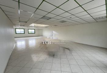Bureaux à louer à - Open space  à Orée-d'Anjou - 49270