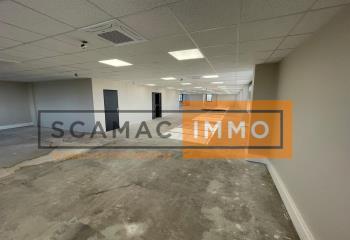Location bureaux - Proche A15 et RER A  à Osny - 95520