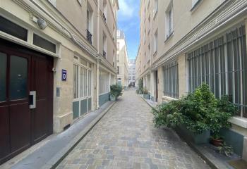 Location bureau Paris 10 (75010) - 28 m²  à Paris 10 - 75010