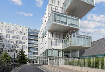 Location bureaux - Secteur Bercy, proche métro et gare  à Paris 12 - 75012