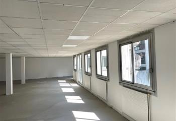 Location de bureaux à, proche des transports et en immeuble sécurisé  à Paris 13 - 75013