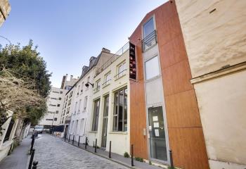 Location bureaux - Proche métro Alésia, tram et bus  à Paris 14 - 75014