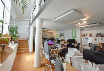 Location bureaux, proche métro Commerce, parking inclus  à Paris 15 - 75015