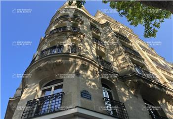 Location bureaux - Angle bd Barbes et rue Doudeauville  à Paris 18 - 75018