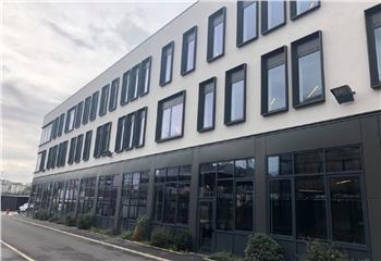 Location bureaux - Proche métro Porte de la Chapelle  à Paris 18 - 75018