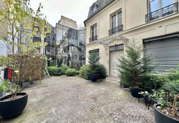 Location bureaux - Proche métro et jardin privatif  à Paris 18 - 75018