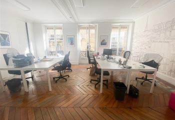Location bureau Paris 2 (75002) - 160 m²  à Paris 2 - 75002