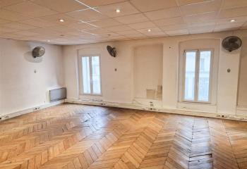 Location de bureaux à, proche métro Arts et Métiers, avec ascenseur  à Paris 3 - 75003