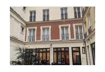 Bureaux à louer à - Proche Gare Saint-Lazare - Métro 9