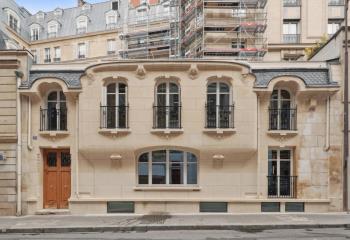 Location de bureaux en hôtel particulier à  à Paris 8 - 75008