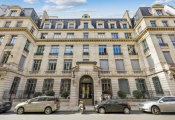 Bureaux à vendre à - Proche Gare Saint-Lazare - Bon standing  à Paris 8 - 75008