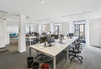 Sous-location bureaux - Proche Gare Saint-Lazare, métro et RER  à Paris 8 - 75008