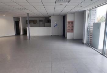 Location bureau (44380) - 310 m²