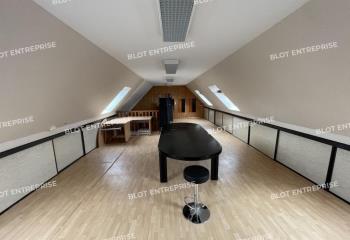 Location bureaux - Proche voie expresse et Lorient Nord  à Quéven - 56530