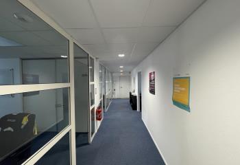 Location bureaux - Proche Pirmil, Tram et Bus  à Rezé - 44400