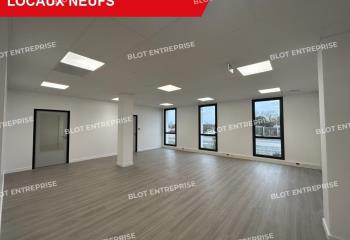 Bureaux à louer à  à Rezé - 44400