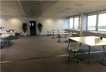 Location bureaux - Proche métro ligne 5  à Romainville - 93230
