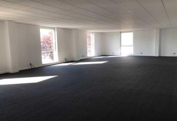 Bureaux à louer à deux pas de la sortie de l'A22 -  à Roncq - 59223