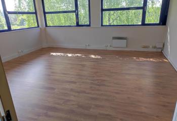Location bureaux - Proche CIT de  à Roncq - 59223
