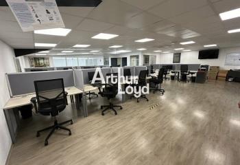 Location bureaux - Proche autoroute  à Roquebrune-sur-Argens - 83520