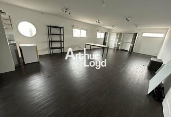 Location bureaux - Proximité autoroute A8  à Roquebrune-sur-Argens - 83520