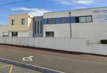 Location bureaux - Proche D25, D733, D730 et transports en commun
