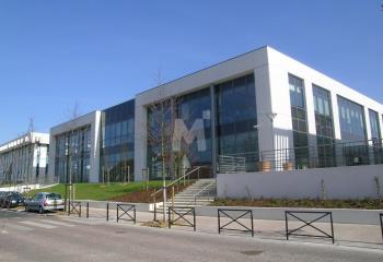Location bureaux - Carrefour autoroutes A6/A86/A106